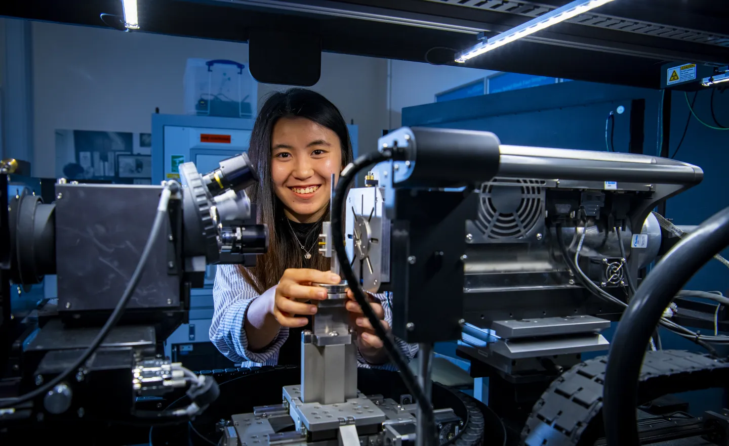 Girl using 3d printer